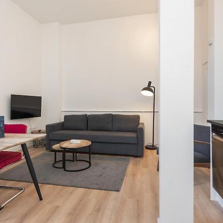 Stayci Serviced Apartments Central Station L'Aia Esterno foto