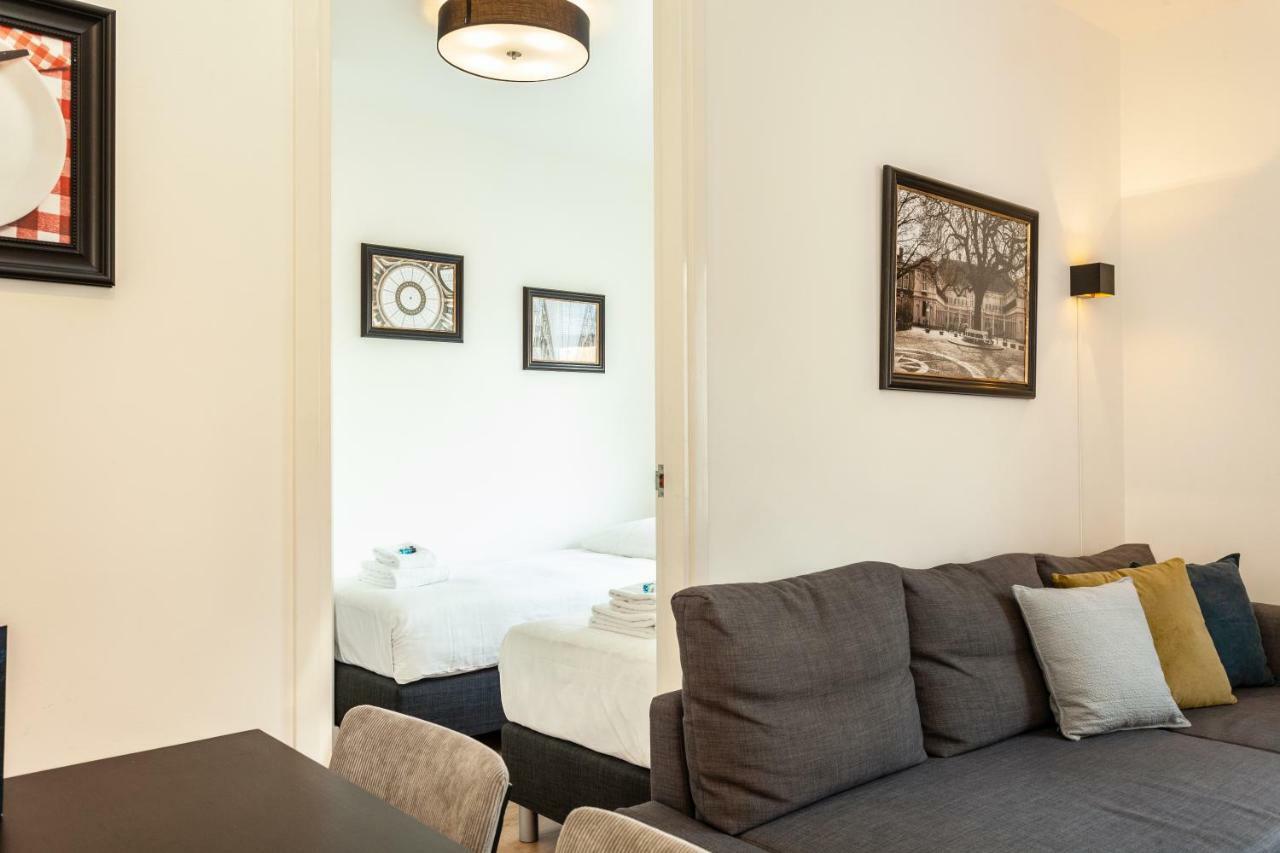 Stayci Serviced Apartments Central Station L'Aia Esterno foto